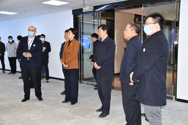 郑州市市长侯红调研中原动力